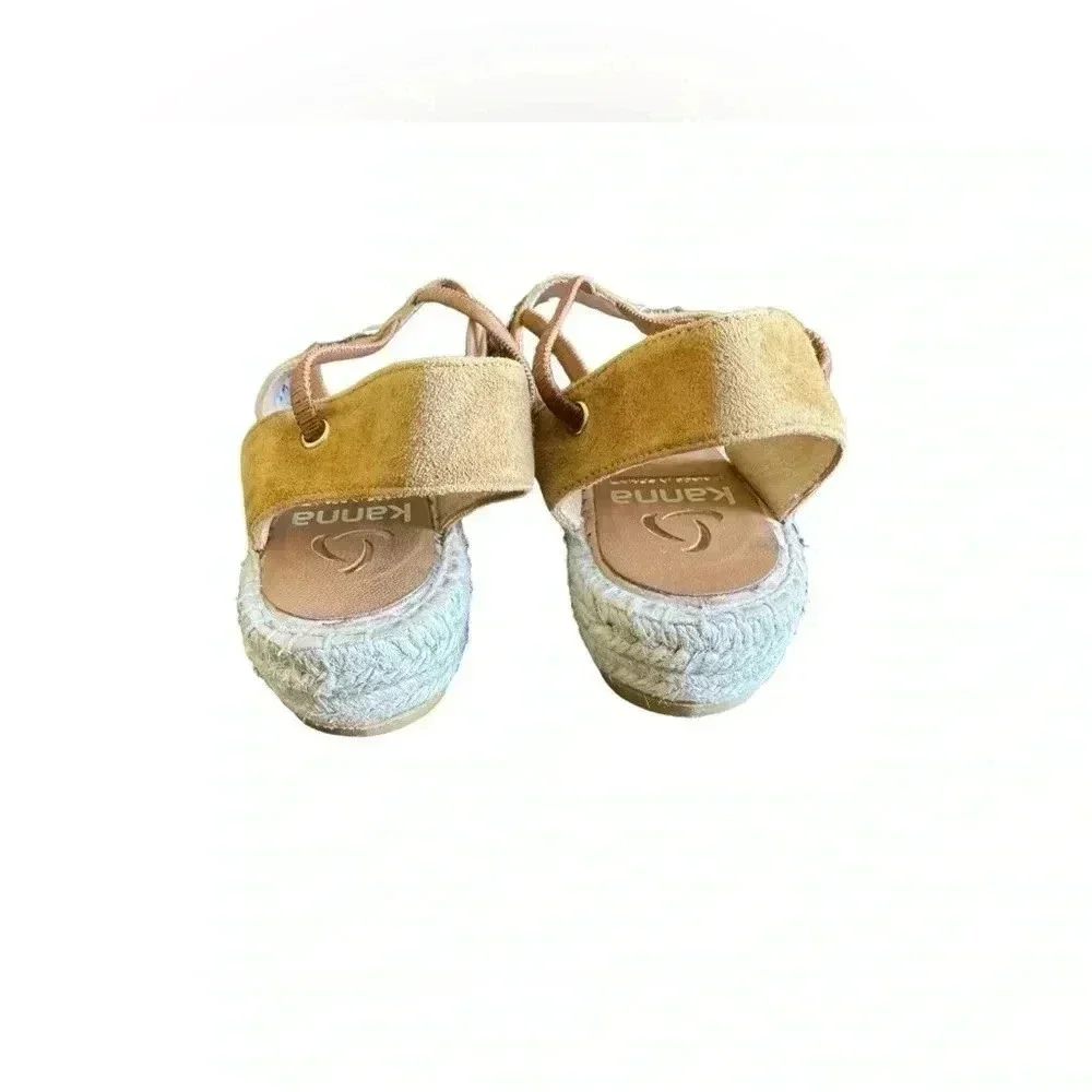 Kanna Women's Slip-On Embroidered 